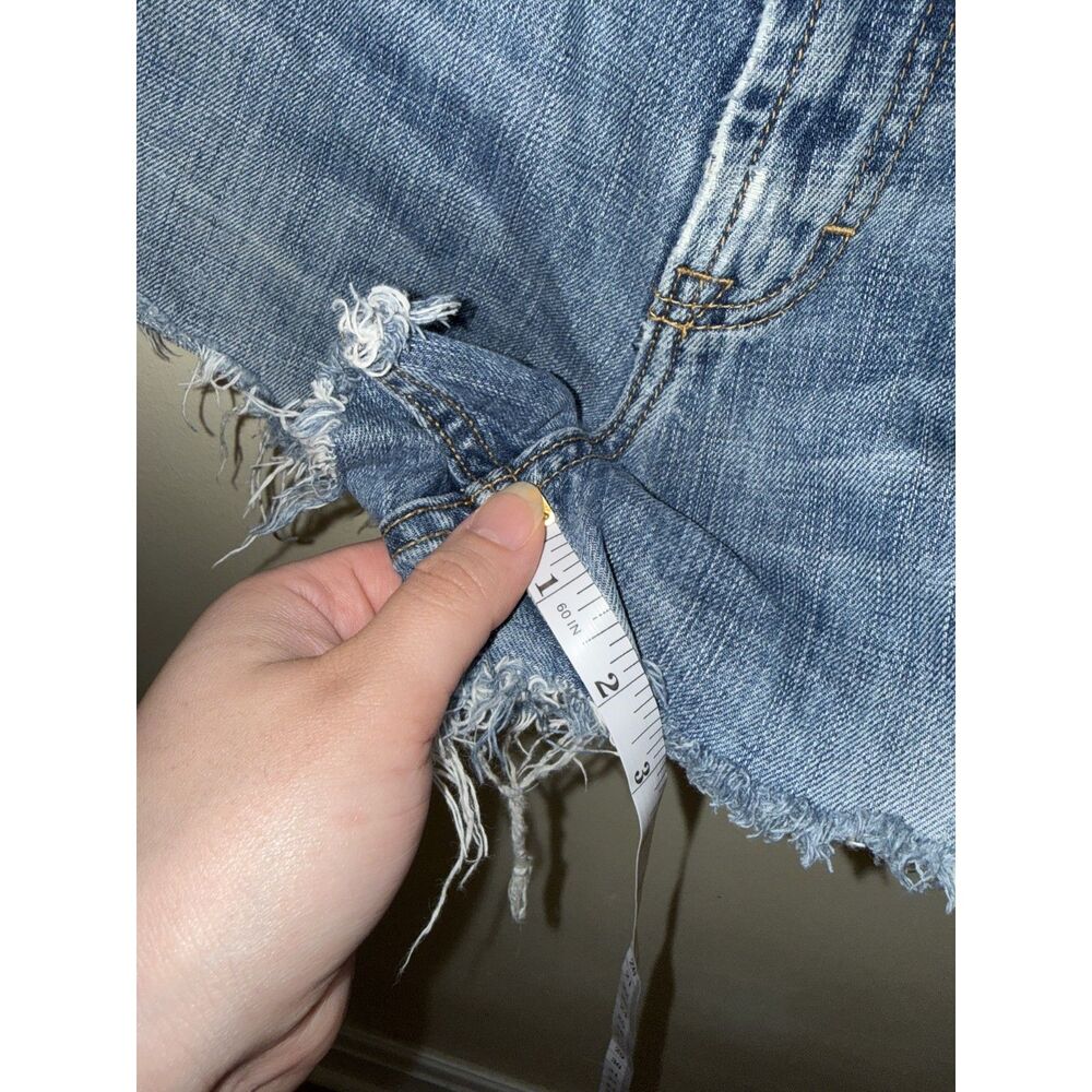 Banana Republic Distressed Denim Cutoff Shorts Size 31/32 Mid Rise Frayed - Picture 4 of 5